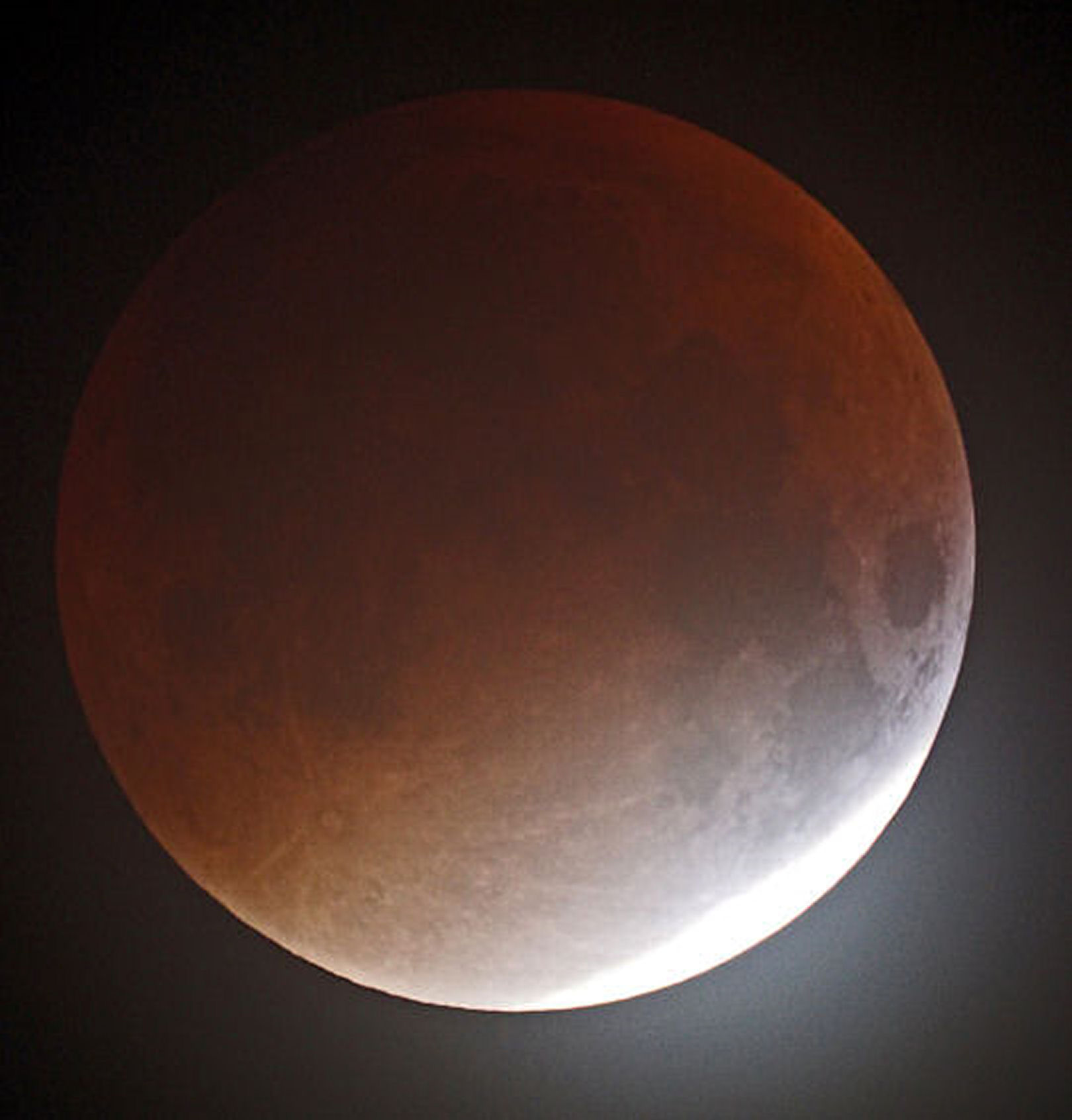 Lunar eclipse By Ken Kennedy. Canon EOS100D 4 seconds  ISO-1600.